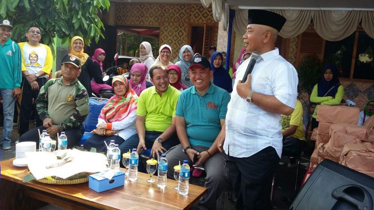 Lilis Nurlia Berbaur dengan Warga Sambut HUT Kota Bekasi