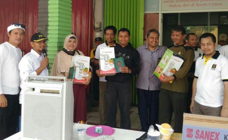 Meriah, Pawai Tarhib Ramadhan dan Bagi-Bagi Doorprize PKS Mustikajaya