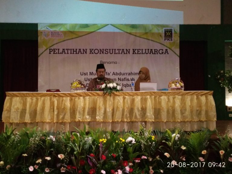 Peduli Permasalahan Keluarga, RKI Latih Ratusan Calon Konsultan Berkompeten