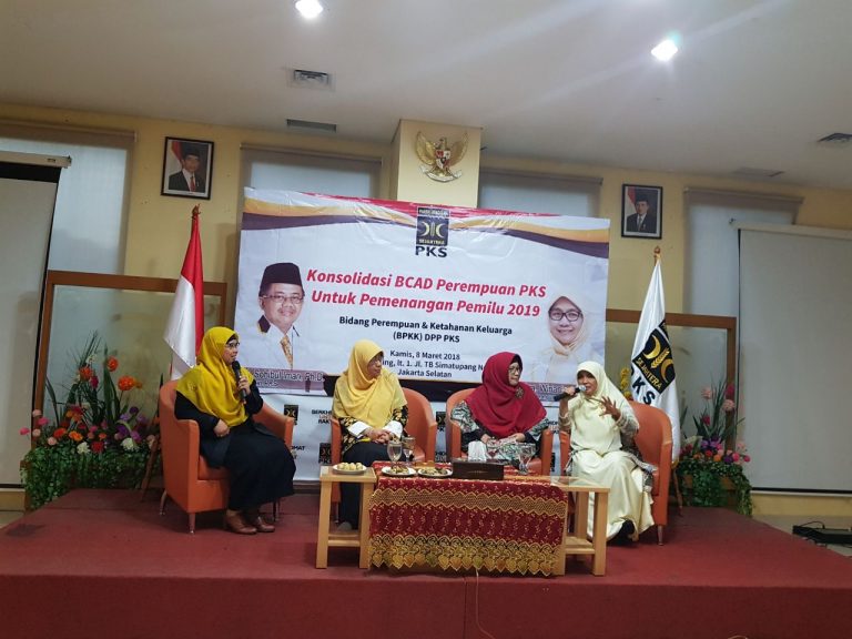 Lilis Nurlia Paparkan Kisah Sukses Legislator di Konsolidasi BCAD Perempuan PKS