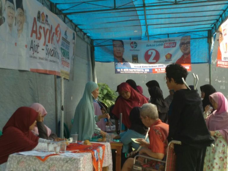 DPRa PKS Jatimakmur Gelar Posko Cek Kesehatan Gratis dan Pelatihan Membuat Sabun