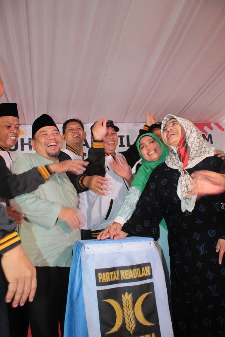 Pengukuhan dan Silaturahmi Timses Lilis Nurlia Berlangsung Akrab dan Meriah