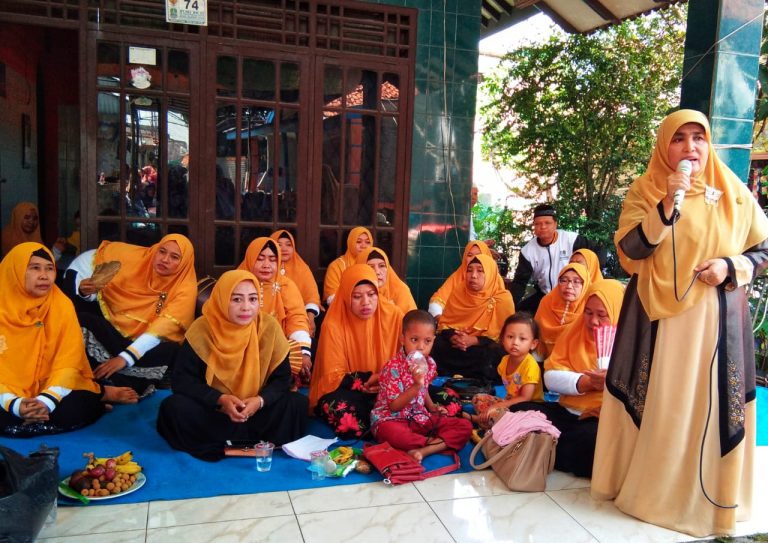 Caleg-caleg PKS Turun Sambangi Masyarakat di MT Miftahul Jannah