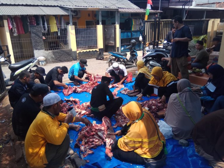 DPRa PKS Jatiwaringin: Kesadaran Masyarakat untuk Berkurban Semakin Baik