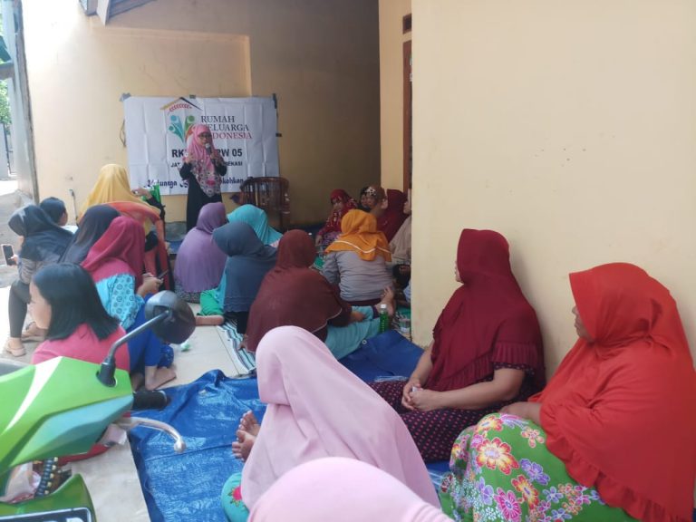 RKI Jatiluhur Berikan Penyuluhan Pencegahan Kekerasan Seksual kepada Warga RW 05
