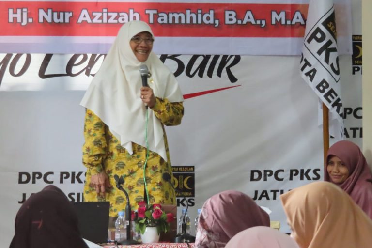 Gelar Reses di Jatiasih, Nur Azizah Tamhid Fokus Bahas Ketahanan Keluarga dan Masa Tunggu Haji