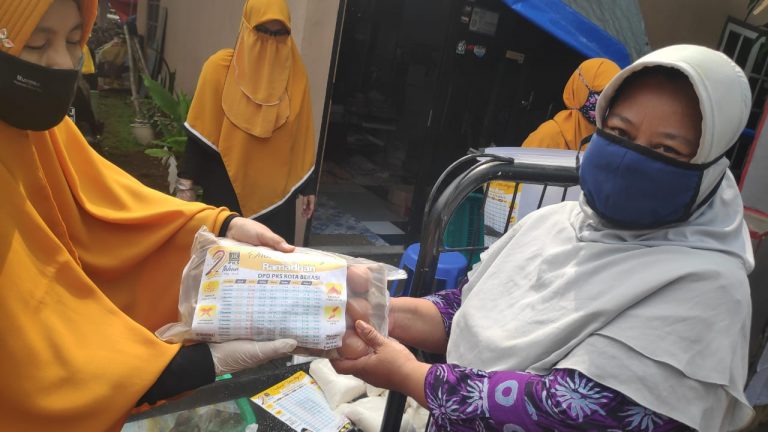 DPRa PKS Padurenan Gelar Baksos Sembako Murah