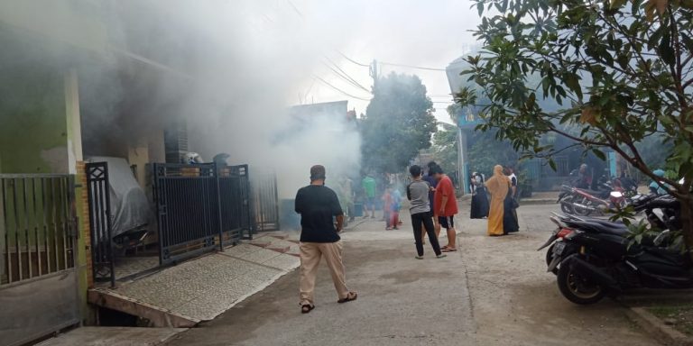 DBD Ancam Warga Saat Covid19, PKS Rawalumbu Lakukan Fogging