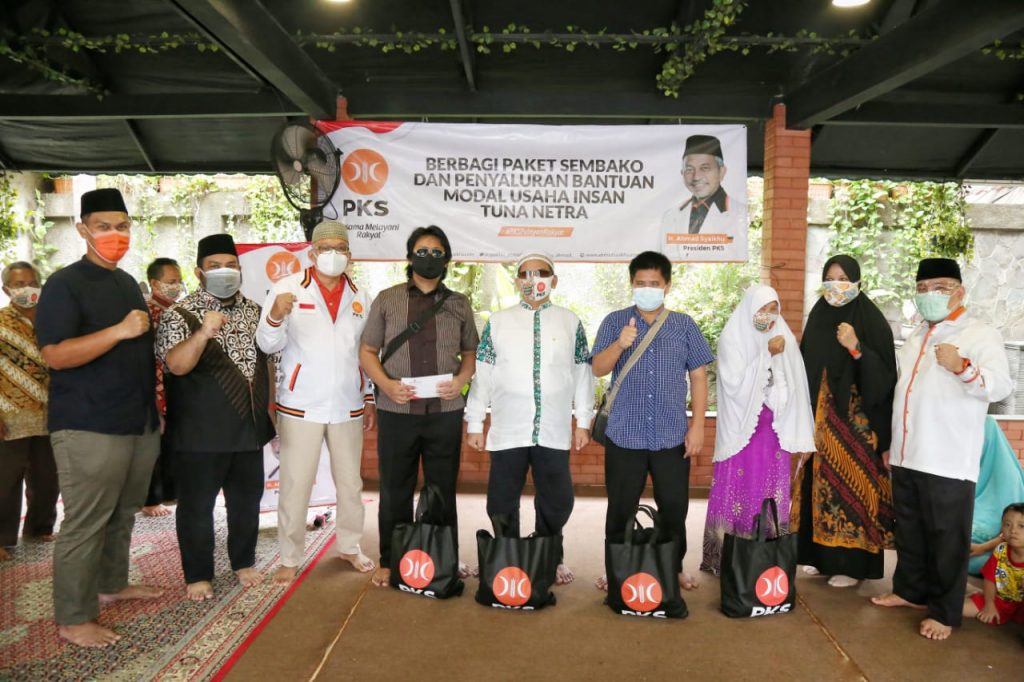 Berbagi Sembako Penyaluran Modal Usaha
