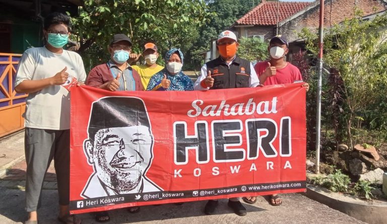Cegah Kasus DBD Semakin Melonjak, Sahabat Heri Koswara Fogging 21 RW di Kota Bekasi