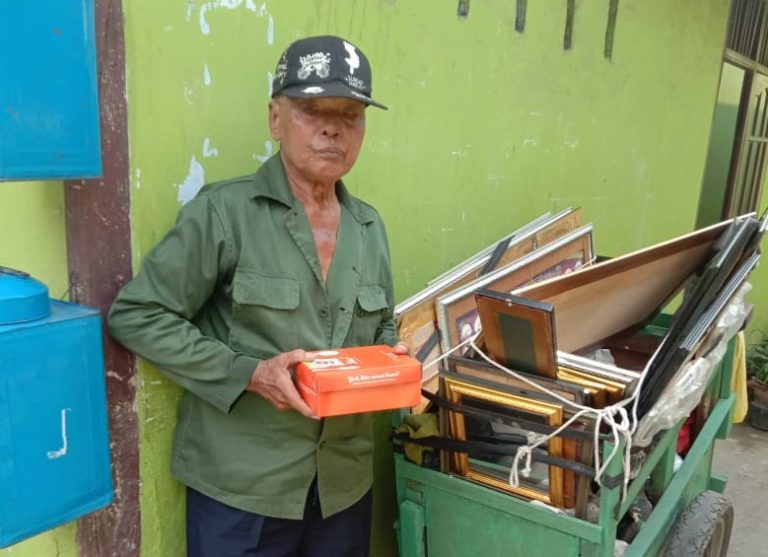 Jum’at Berkah, PKS Kota Baru Berbagi Nasi Box dan Santunan untuk Yatim & Dhuafa