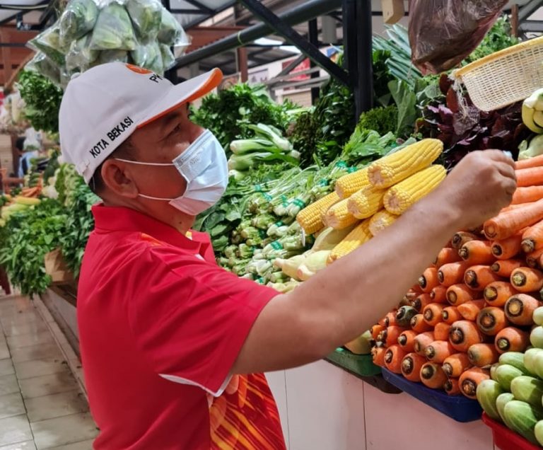 Belanja di Pasar Tradisional, Heri Koswara: Makanan Tak Harus Mahal, Tapi Sehat yang Utama