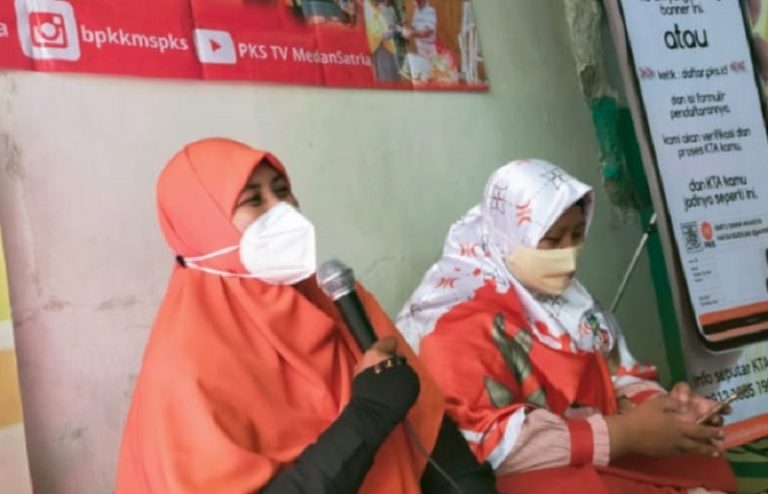 Laksanakan Jum’at Berkah, BPKK PKS Medan Satria Sosialisasi Program ke Para Ibu RW.02