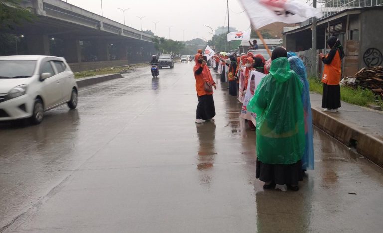 Hujan Deras, PKS Bekasi Selatan Tetap Kenalkan Lambang Baru PKS Sekaligus Sambut Ramadhan