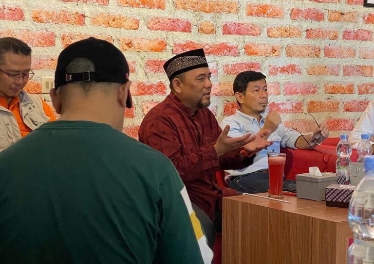 Diskusi Bersama Warga, Bang HK serap Aspirasi Berbagai Masalah untuk Bangun Kota Bekasi
