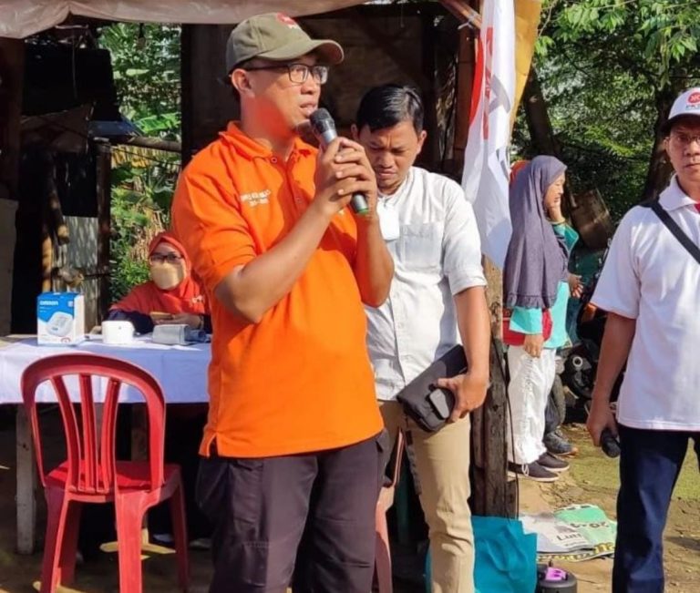 PKS Jatiasih Gelar Pelayanan Kesehatan dan Bazar Sembako untuk Warga