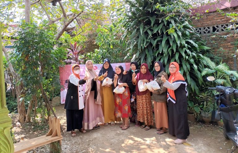 Peringati Hari Keluarga dan Hari Anak Nasional, RKI-PKS Bekasi Timur Ajak Warga Kenal PKS Lebih Dekat