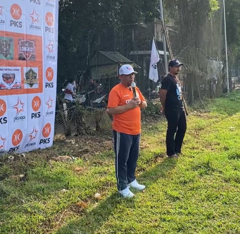 Buka Kompetisi Trofeo Cup, Bang HK Kopdar Bersama Ratusan Pemuda Jatiluhur