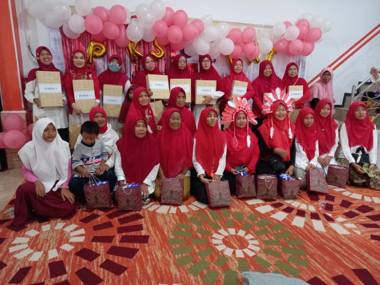 RKI Perwira Gelar Lomba Masak Nasi Goreng Antar Ibu-ibu pada Hari Kemerdekaan RI