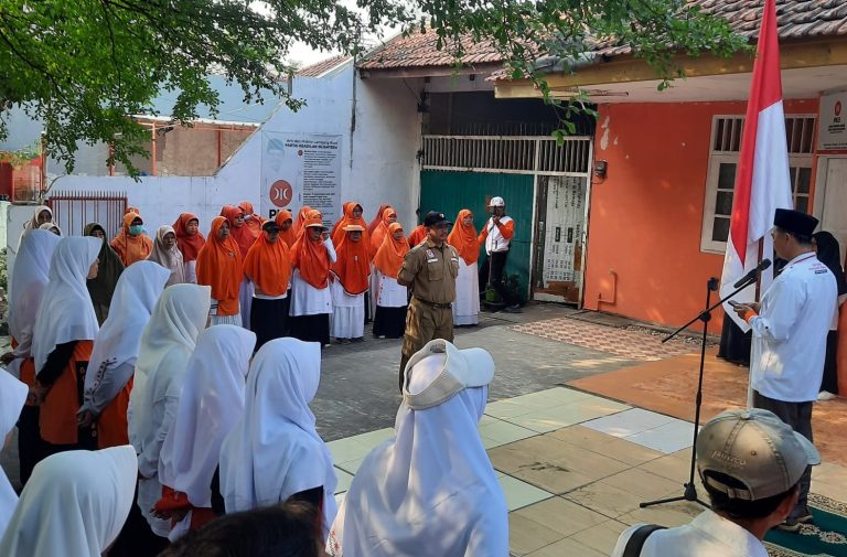 Cinta NKRI, PKS Pondok Melati Gelar Upacara Bendera Peringati Hari Kemerdekaan ke-78