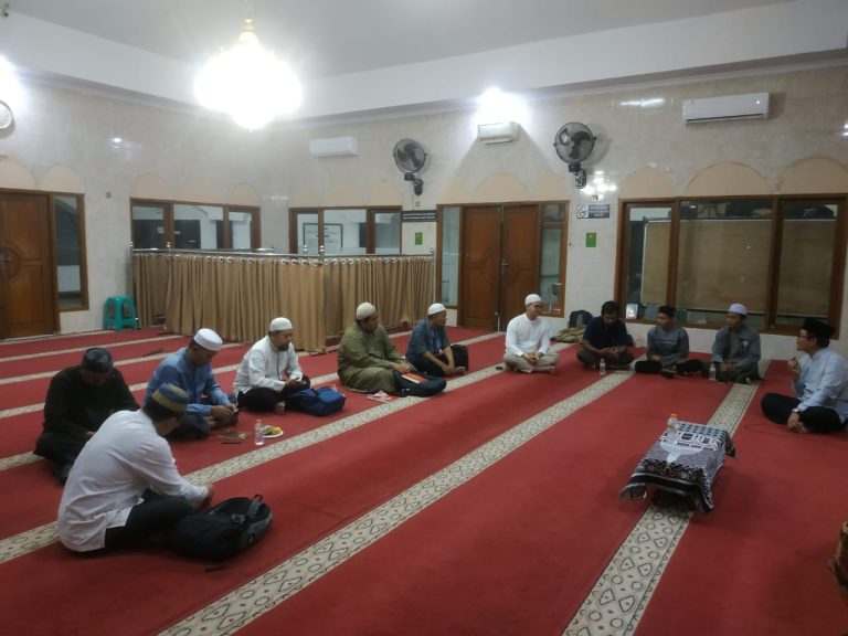 Kuatkan Spiritual Anggota Partai Muda, BK PKS Bekasi Timur Adakan Mabit