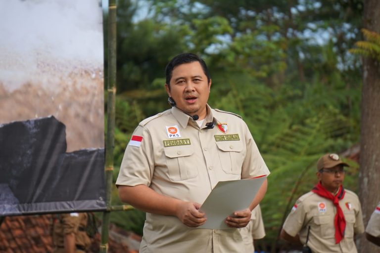 Potong Gaji dan Tunjangan Demi Kemanusiaan, Fraksi PKS DPRD Kota Bekasi Bantu Korban Bencana Sumatra