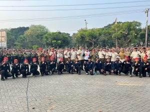 800 Lelaki Itu Ikut Kembara