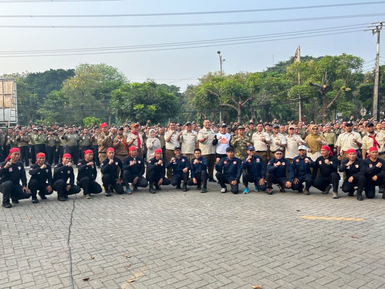 800 Lelaki Itu Ikut Kembara